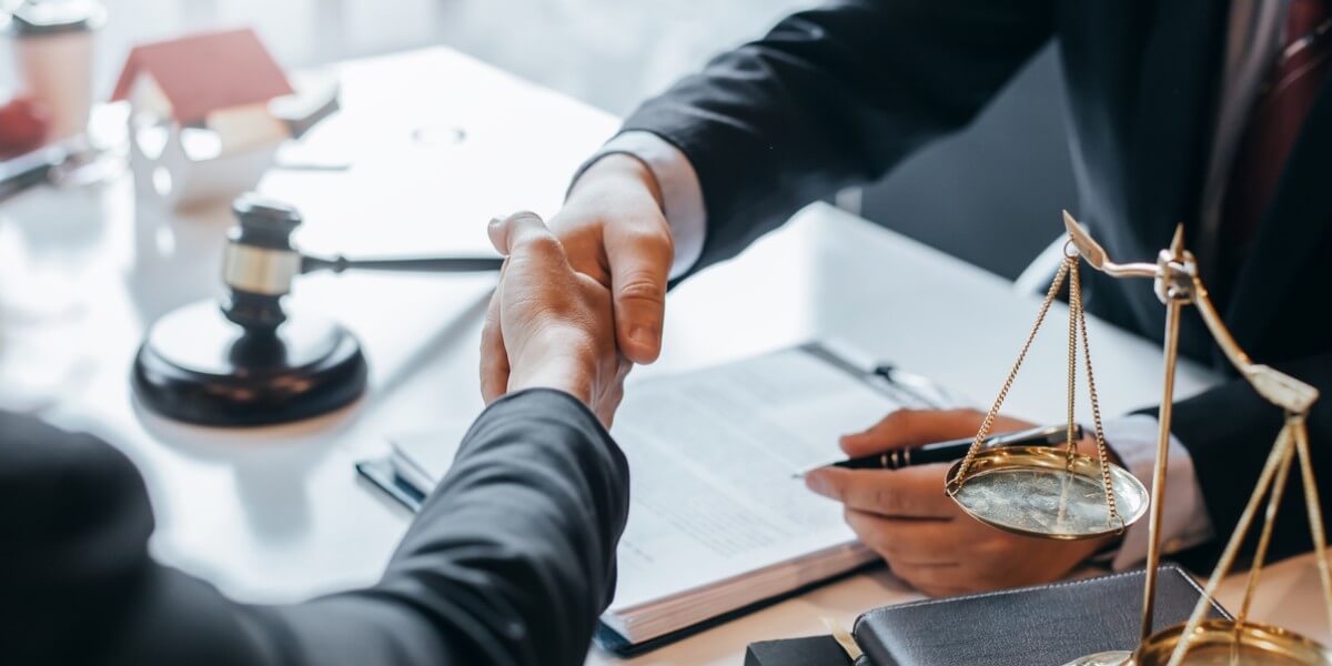 Corporate & Commercial Lawyer old home renovation contractors near me