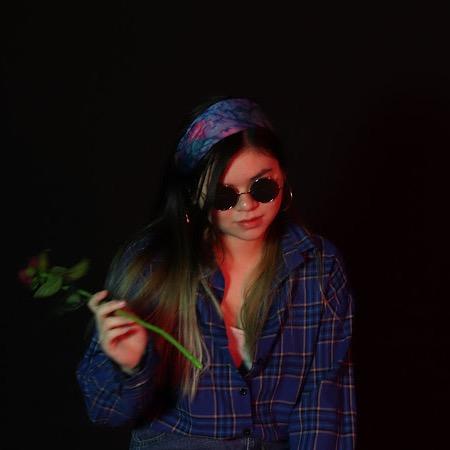 提供揚琴學費服務的專家Carla