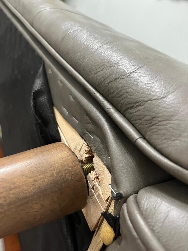 傢俬維修工作照片