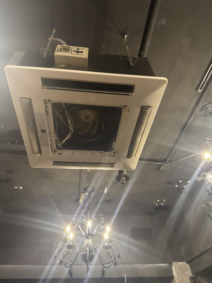 冷氣維修工作照片 冷氣維修工作照片