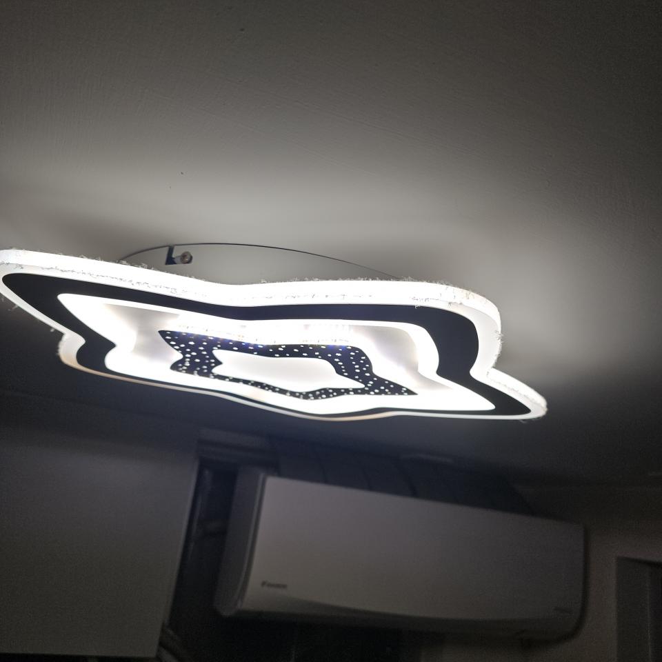 燈飾維修工作照片