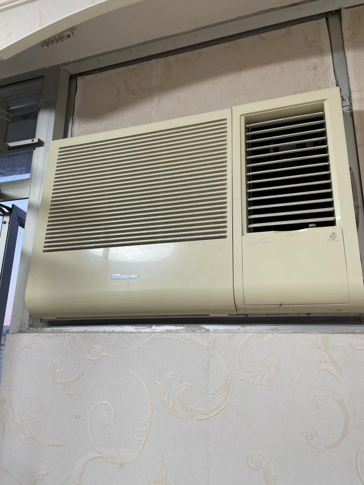 冷氣維修工作照片