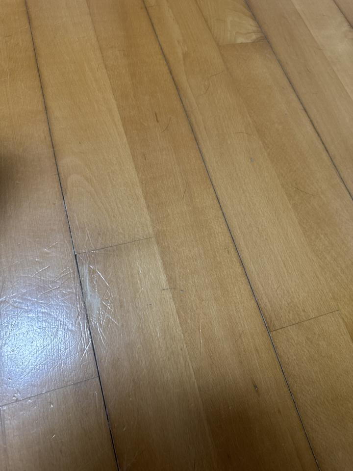 木地板打磨翻新工作照片