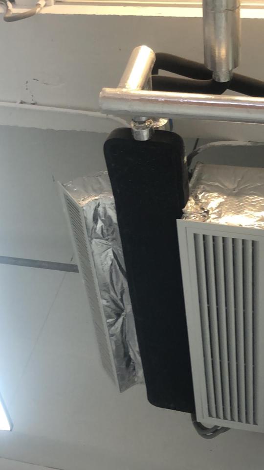洗冷氣工作照片