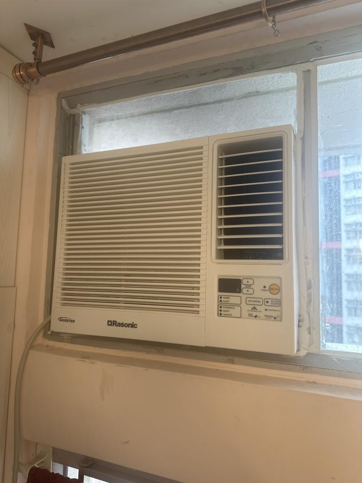 冷氣維修工作照片