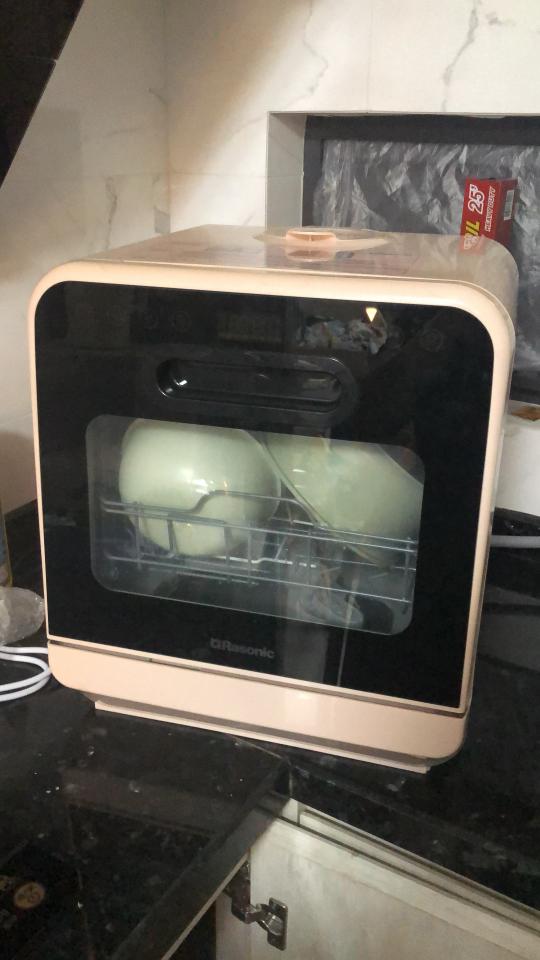 洗碗機安裝工作照片
