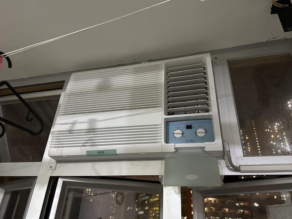 冷氣維修工作照片
