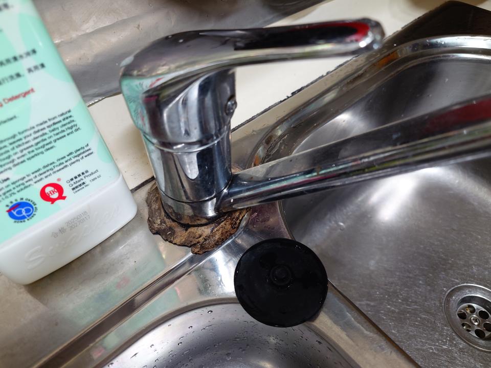 廚房鋅盤安裝工作照片