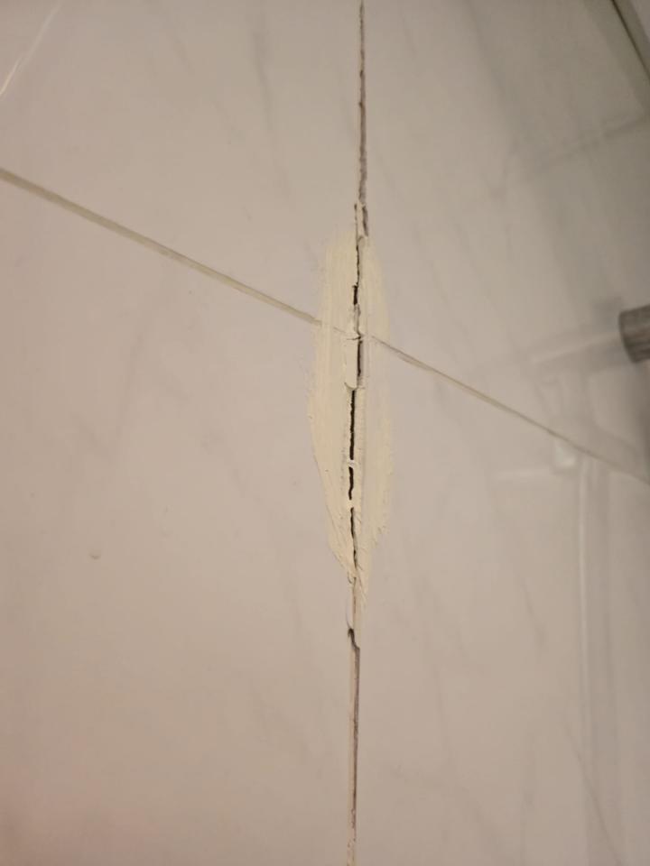 磁磚維修工作照片