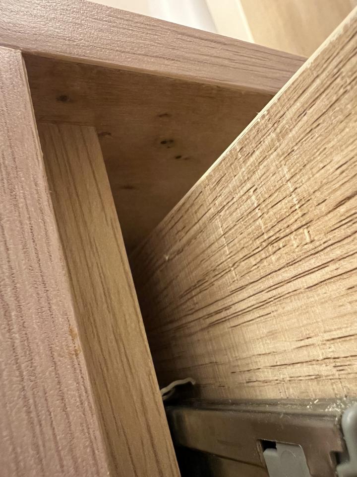 傢俬維修工作照片
