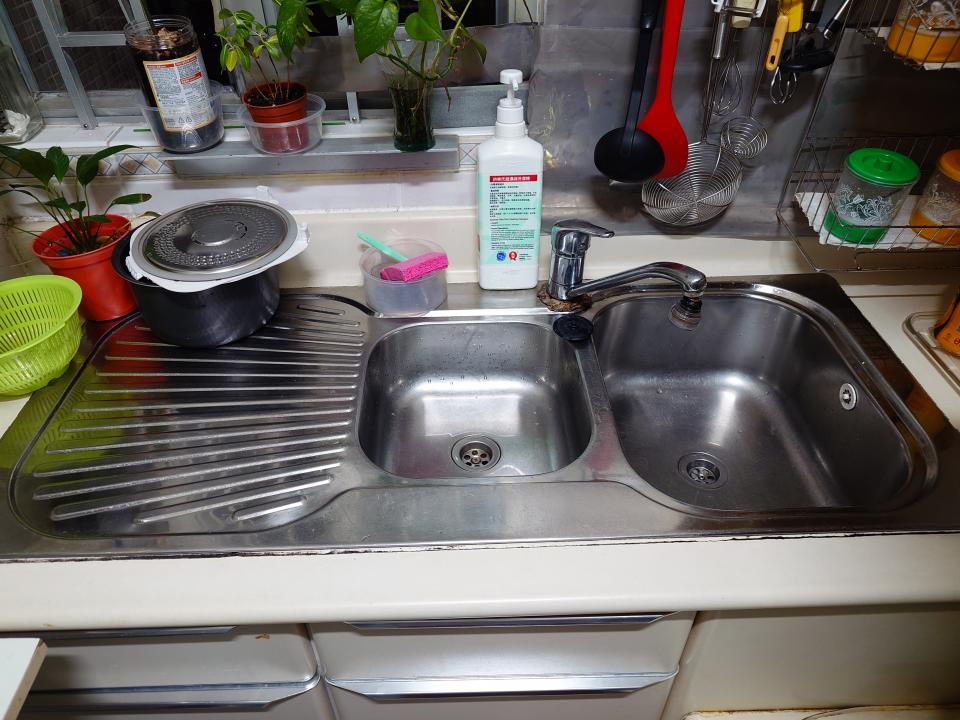 廚房鋅盤安裝工作照片