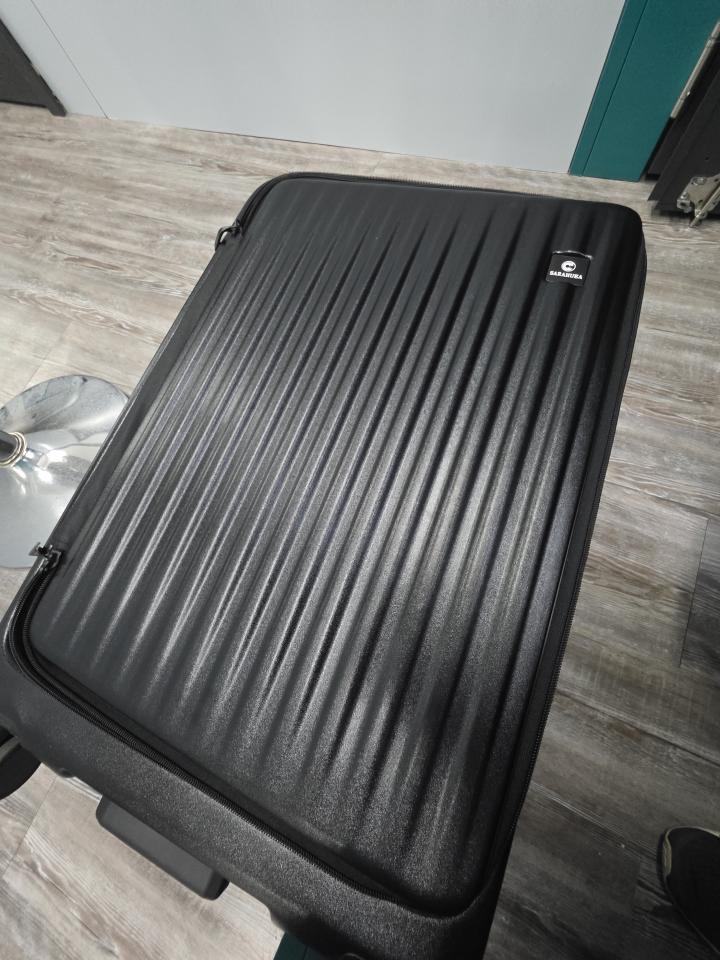 Luggage RepairJob photo
