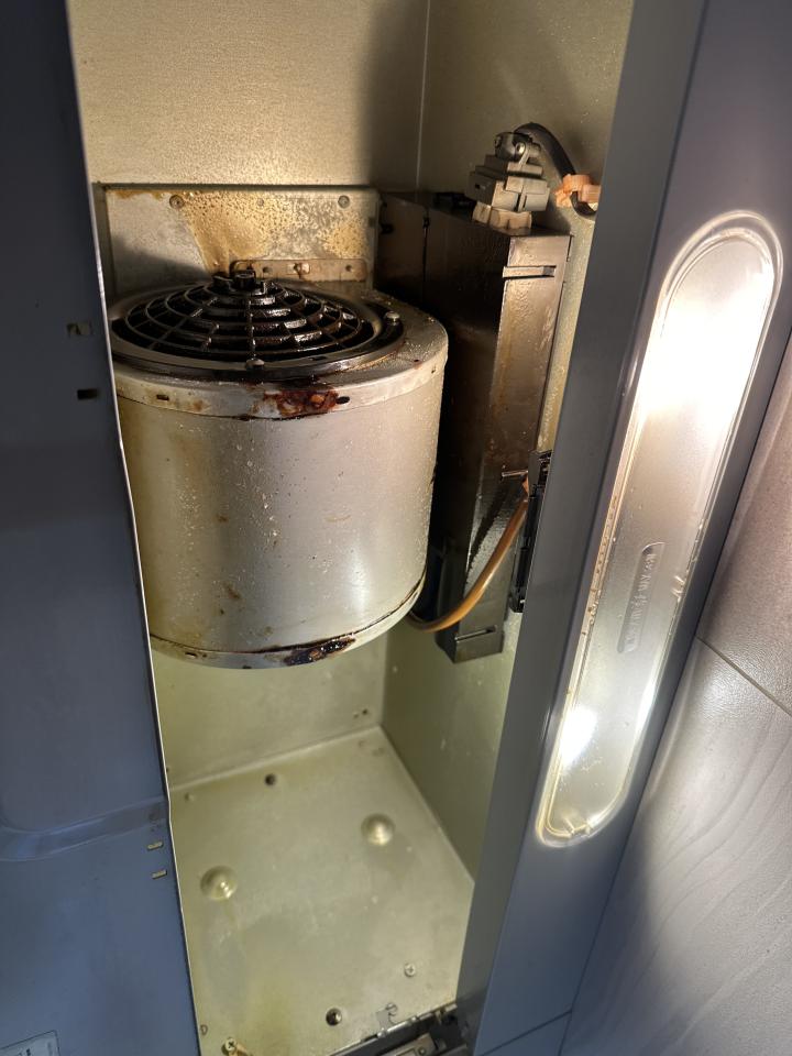 抽油煙機清洗工作照片