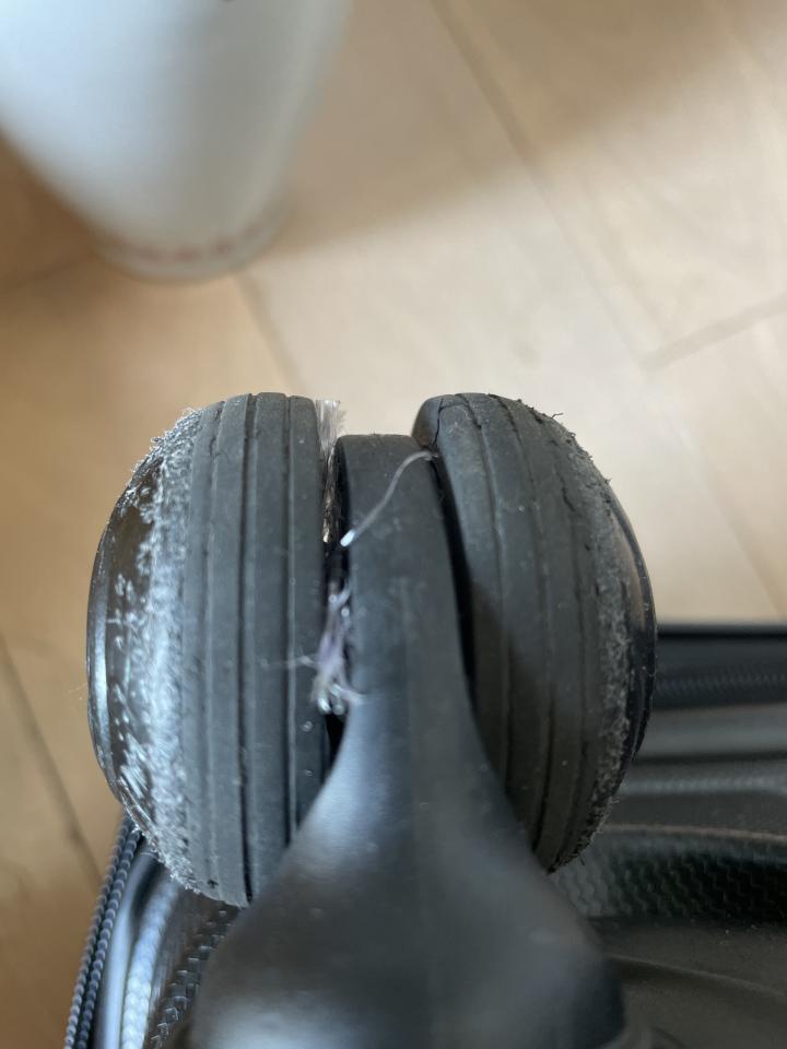 行李箱維修工作照片