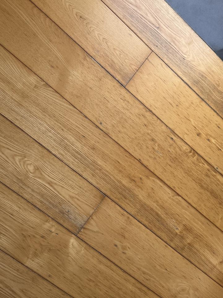 地板維修工作照片