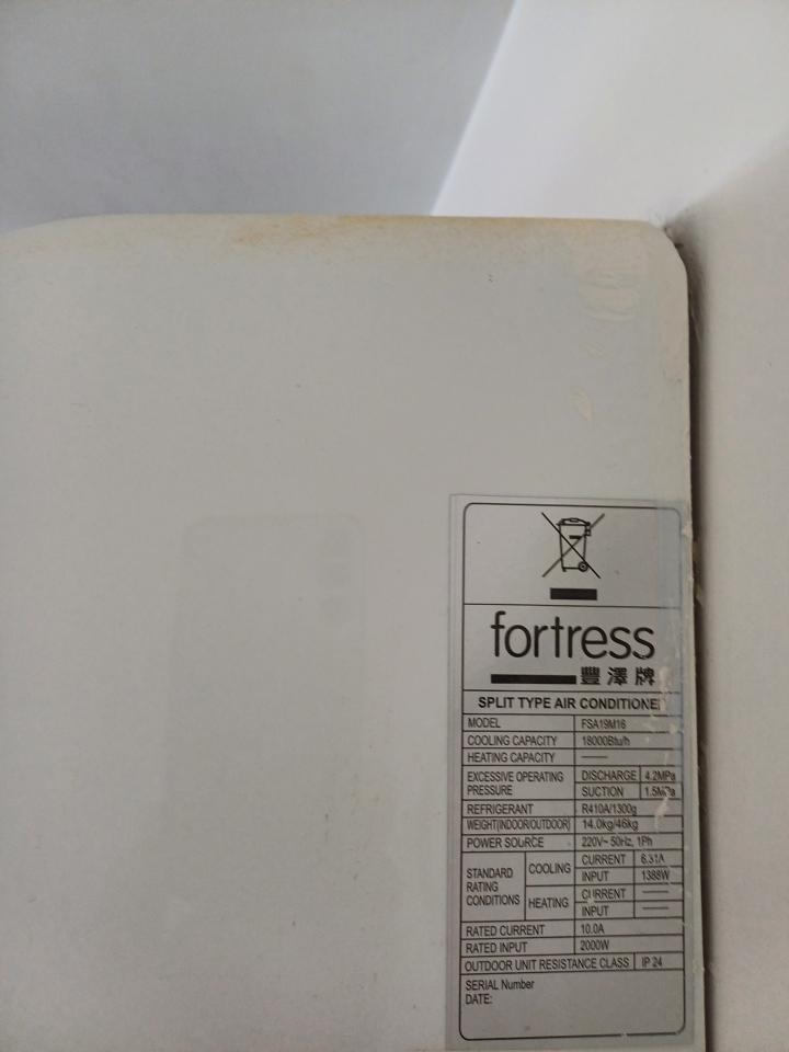 冷氣維修工作照片