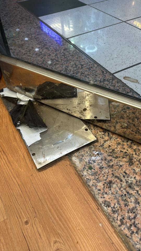 Door repairjob photo