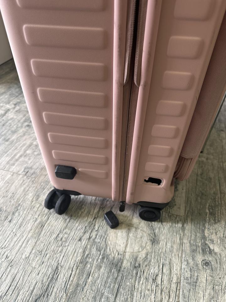 Luggage RepairJob photo