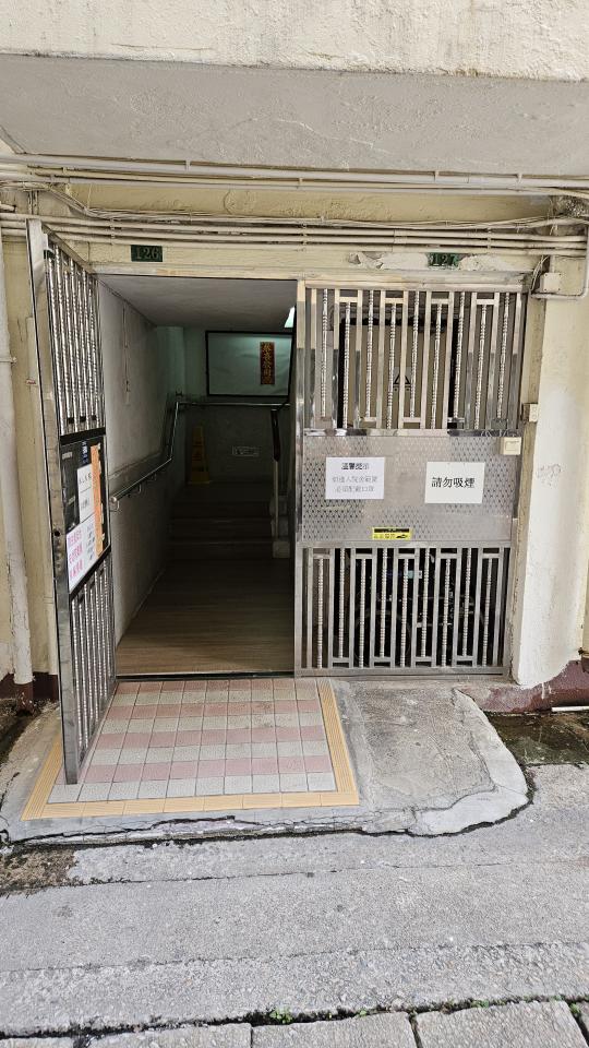 鐵閘工作照片