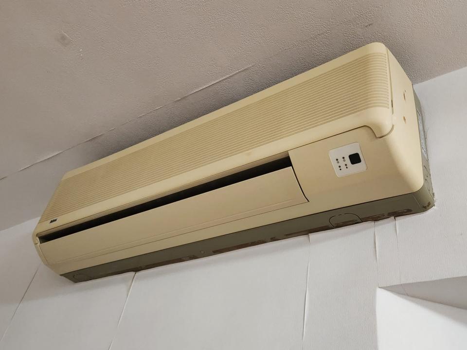 冷氣維修工作照片