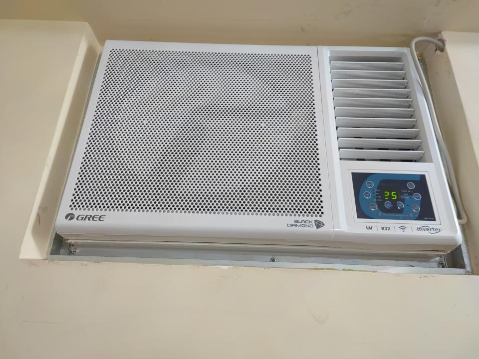 冷氣維修工作照片