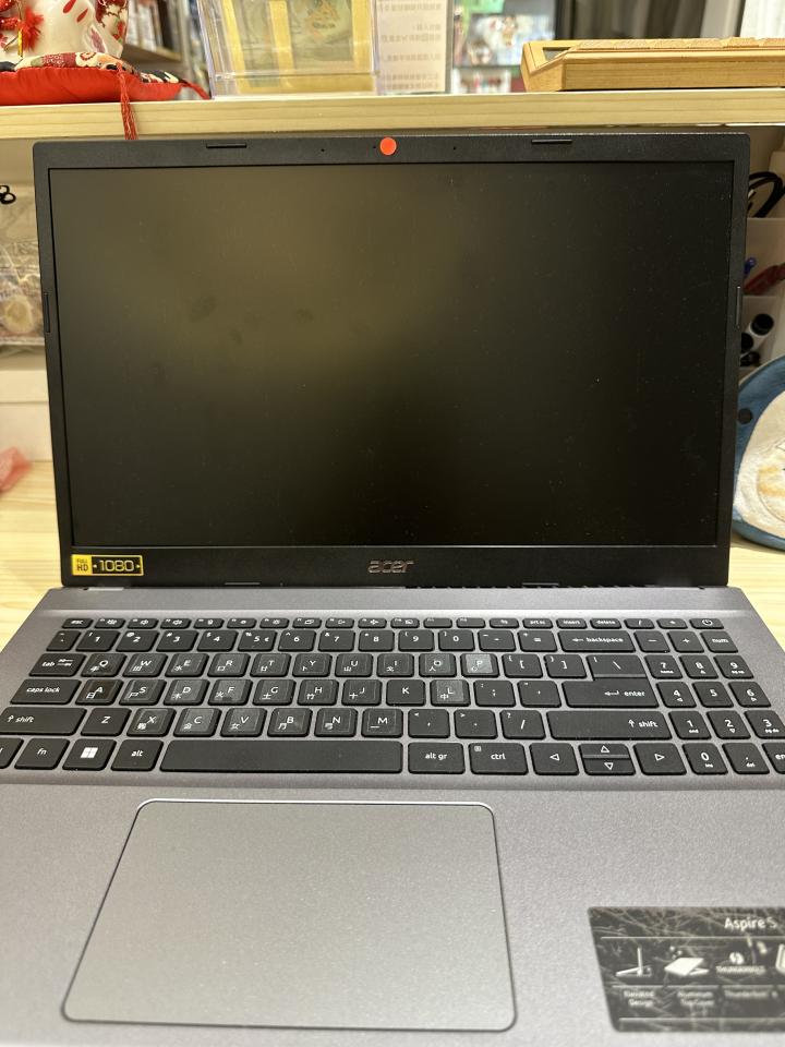 電腦維修工作照片
