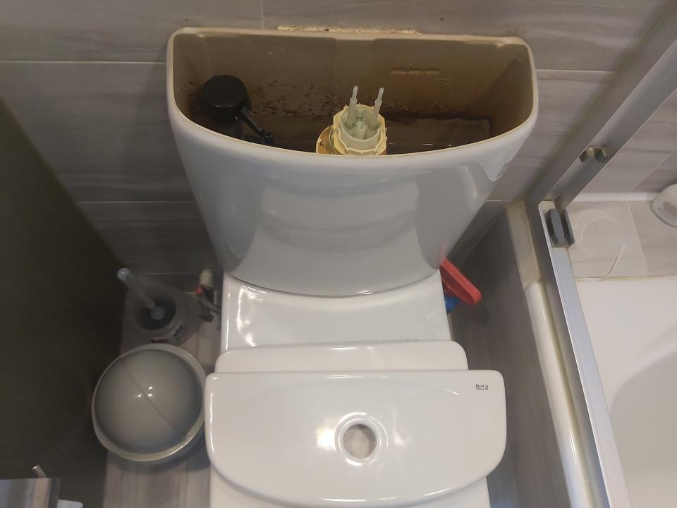 馬桶安裝工作照片