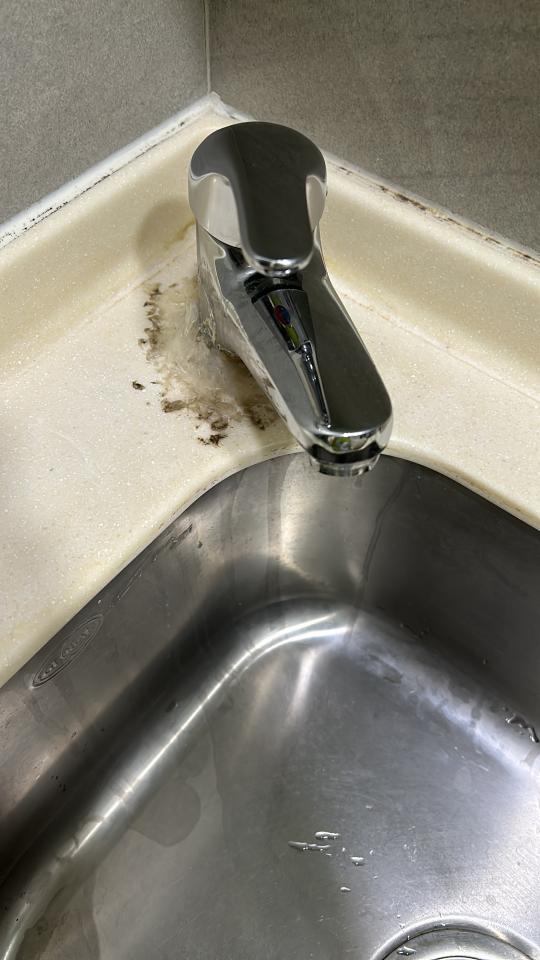 水龍頭安裝工作照片