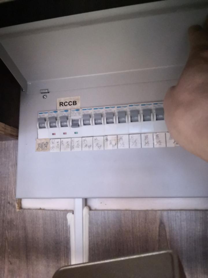 電工工作照片