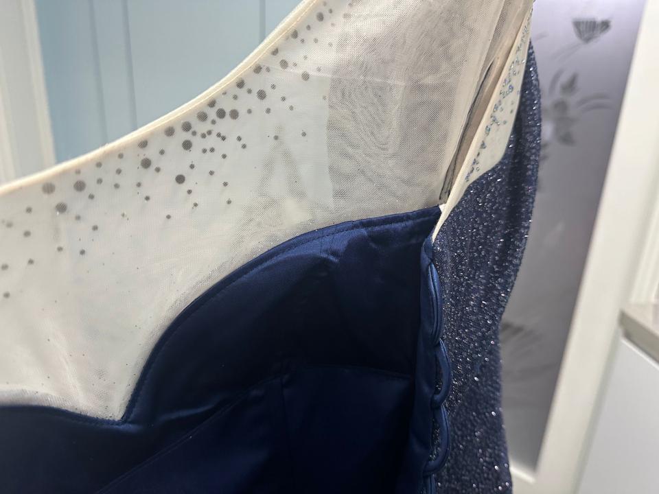 Clothing AlterationJob photo
