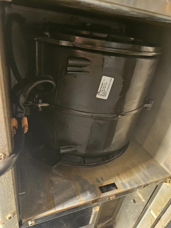 抽油煙機清洗工作照片