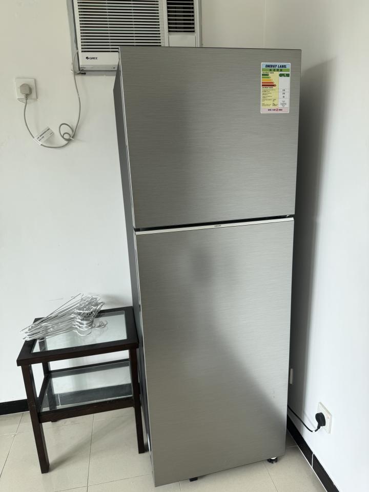 Refrigerator movingJob photo