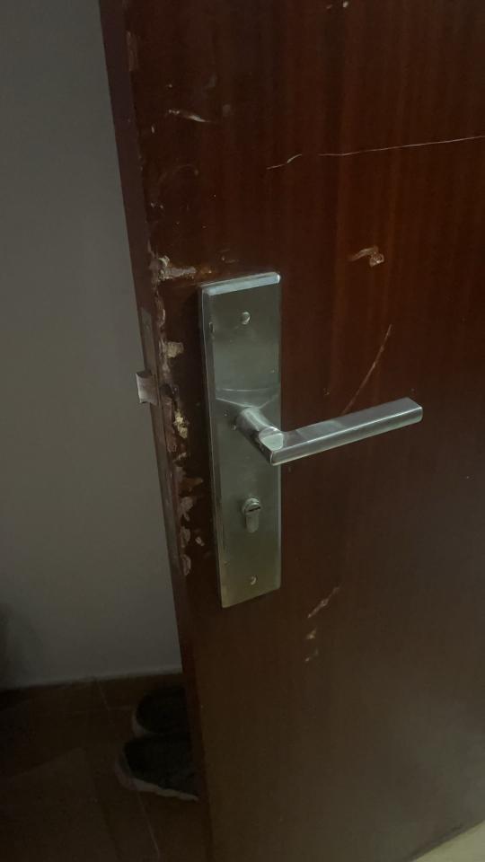 Door repairJob photo