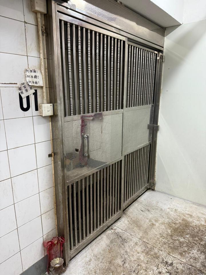 鐵閘工作照片