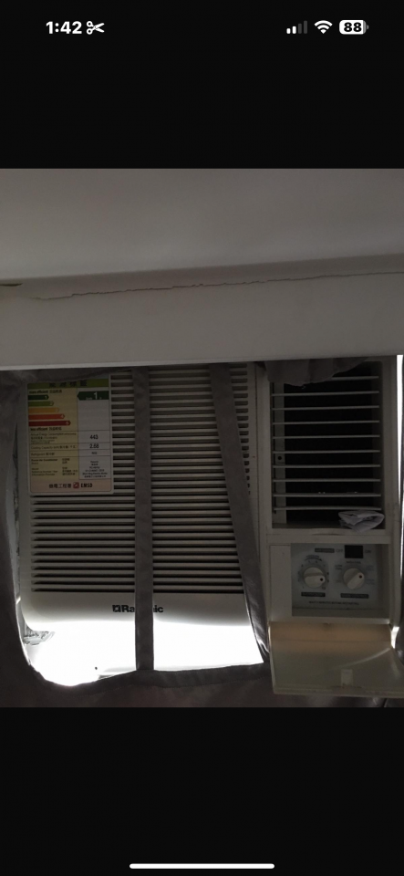 冷氣維修工作照片