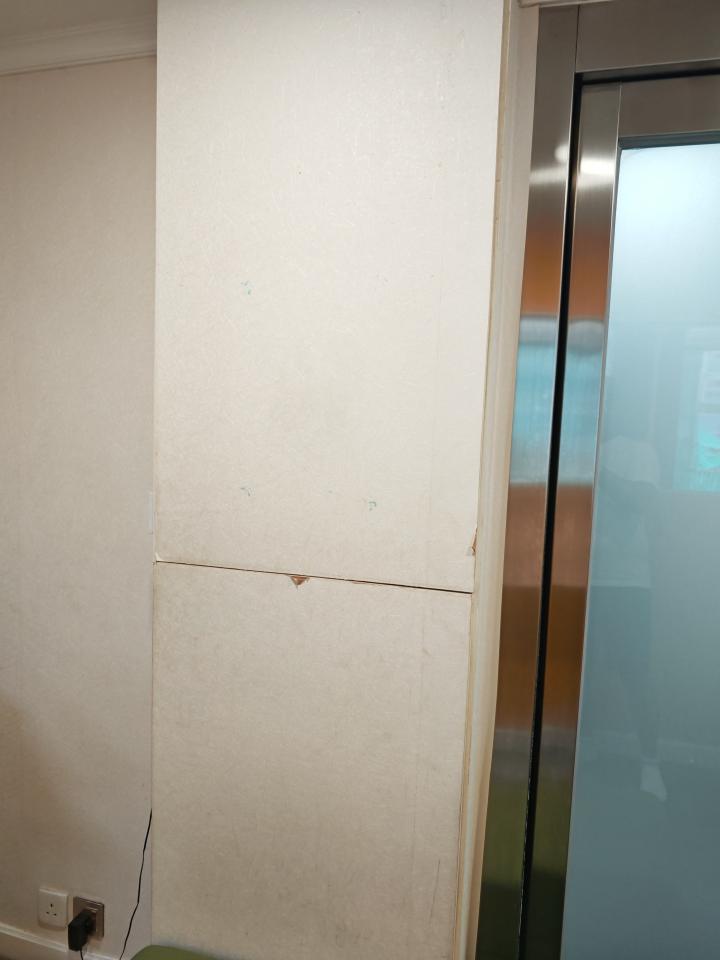 牆紙工程工作照片