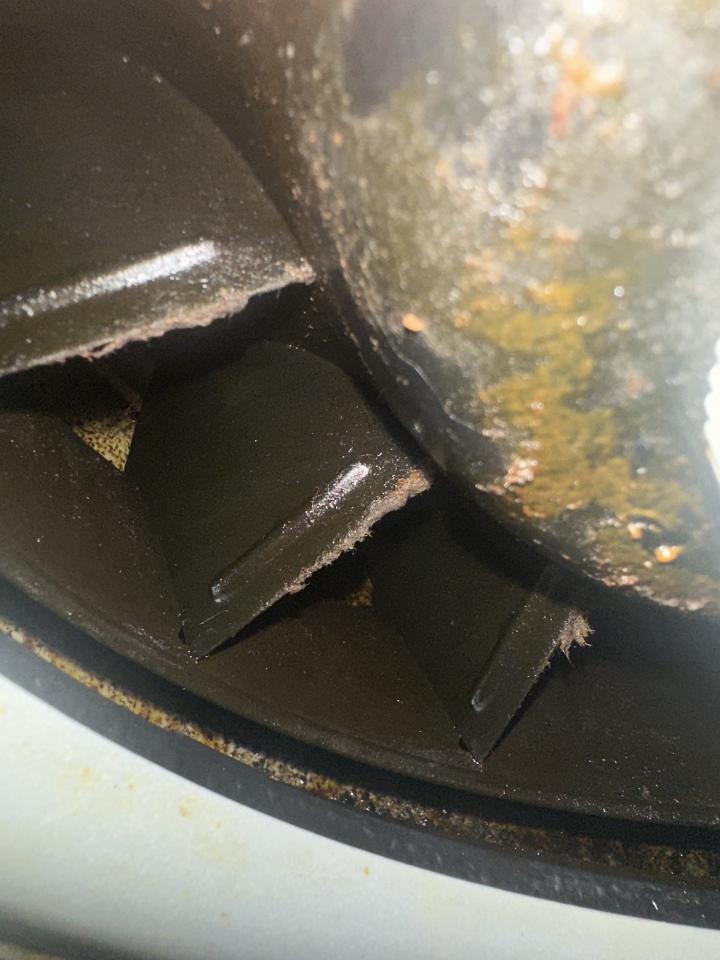 抽油煙機清洗工作照片