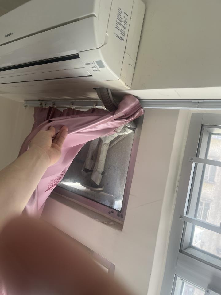 冷氣維修工作照片