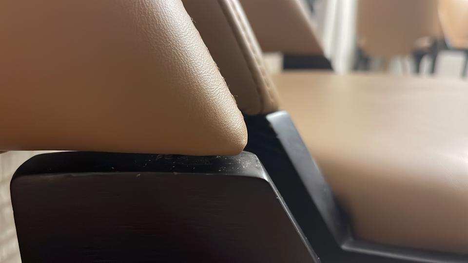 傢俬維修工作照片