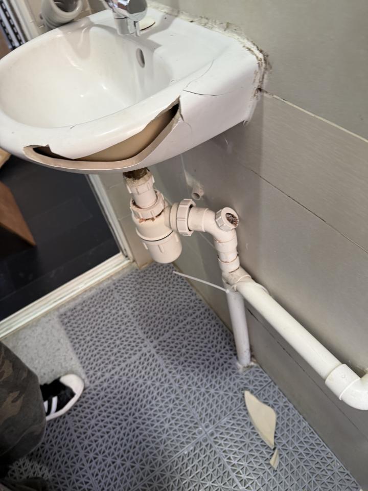 Bathroom Sink Installation & RepairJob photo