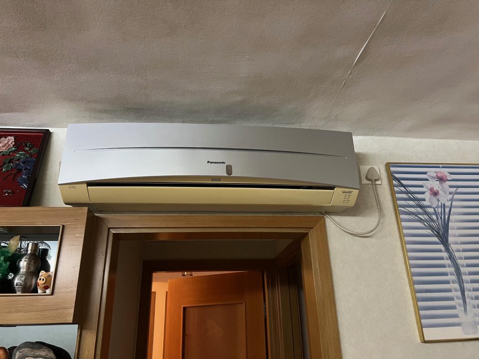 冷氣維修工作照片