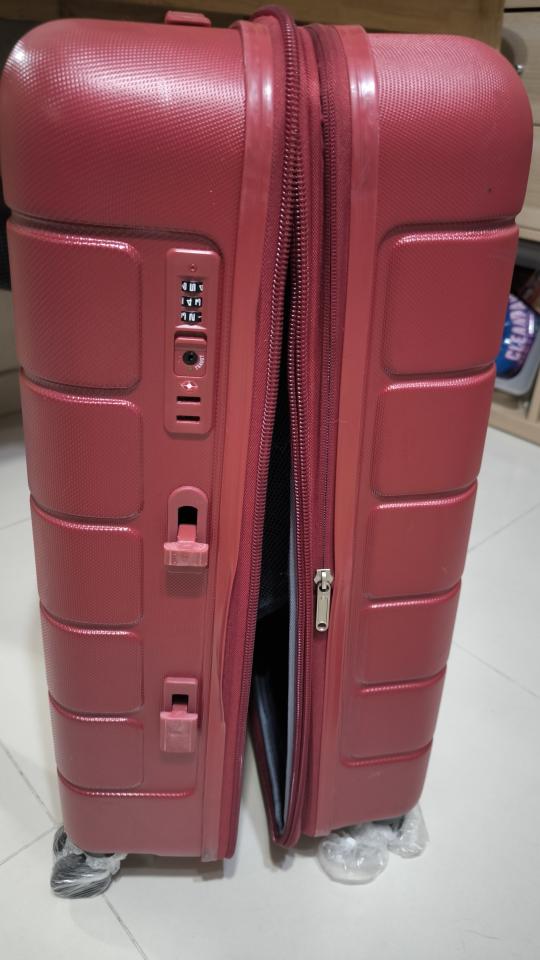 行李箱維修工作照片
