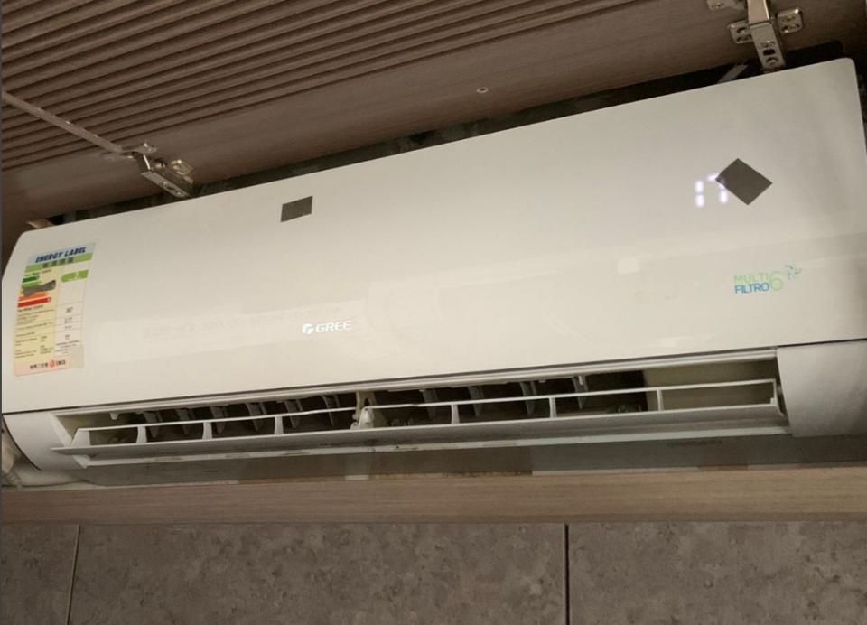 冷氣維修工作照片