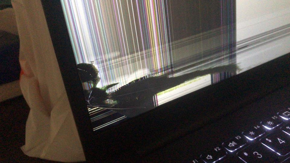 電腦維修工作照片