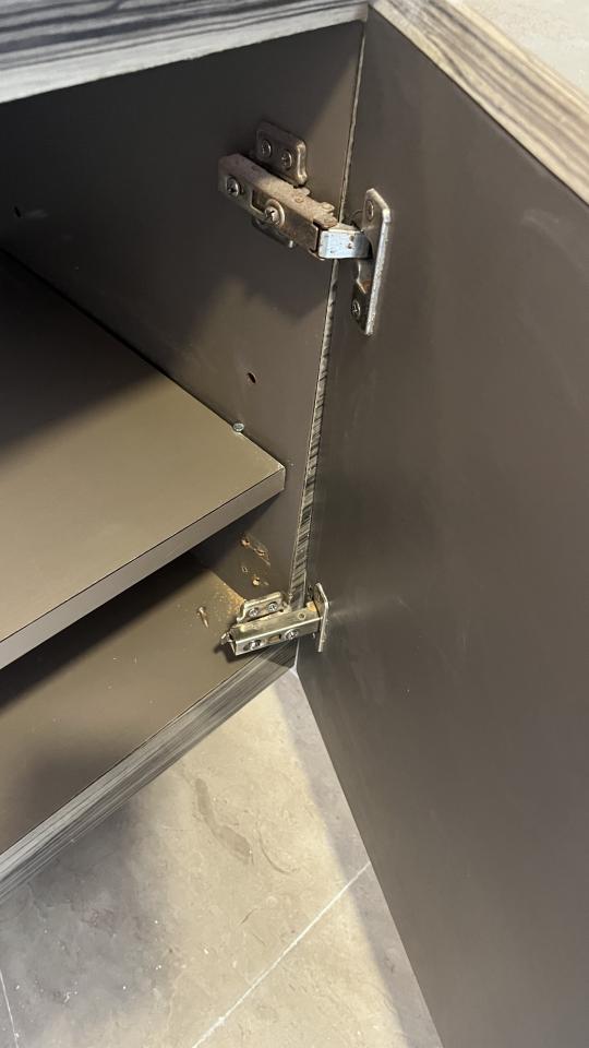 傢俬維修工作照片