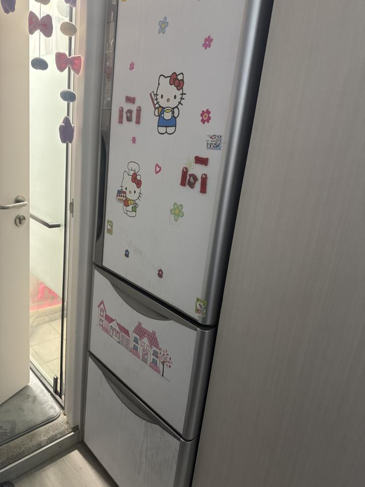 雪櫃維修工作照片