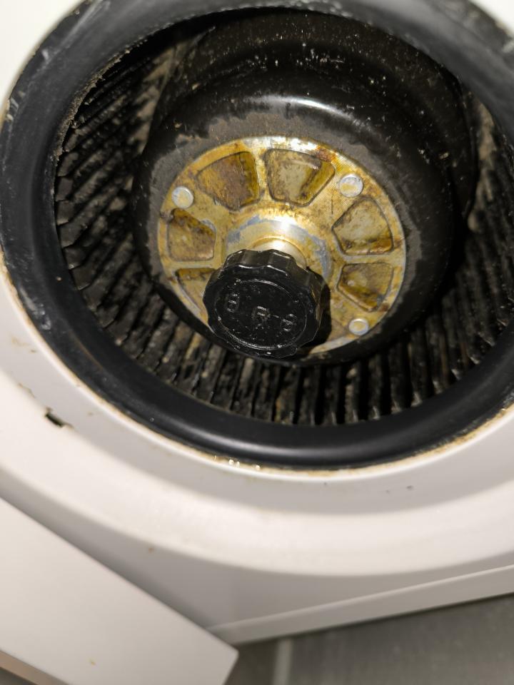 抽油煙機清洗工作照片