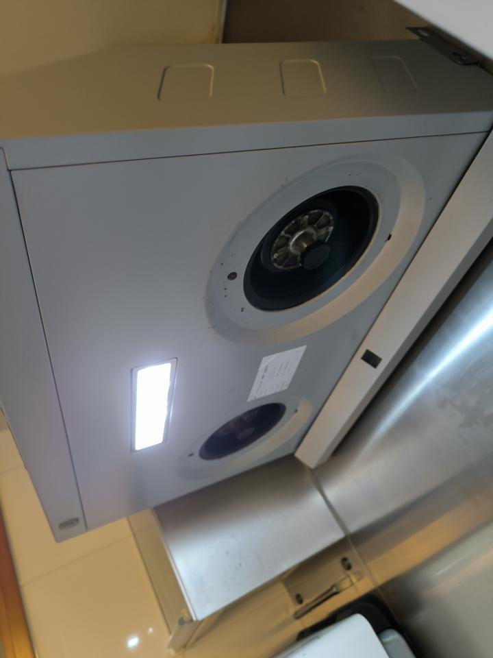 抽油煙機清洗工作照片