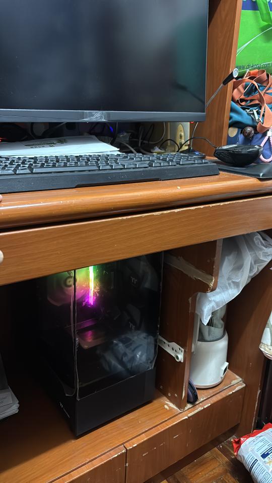 電腦維修工作照片