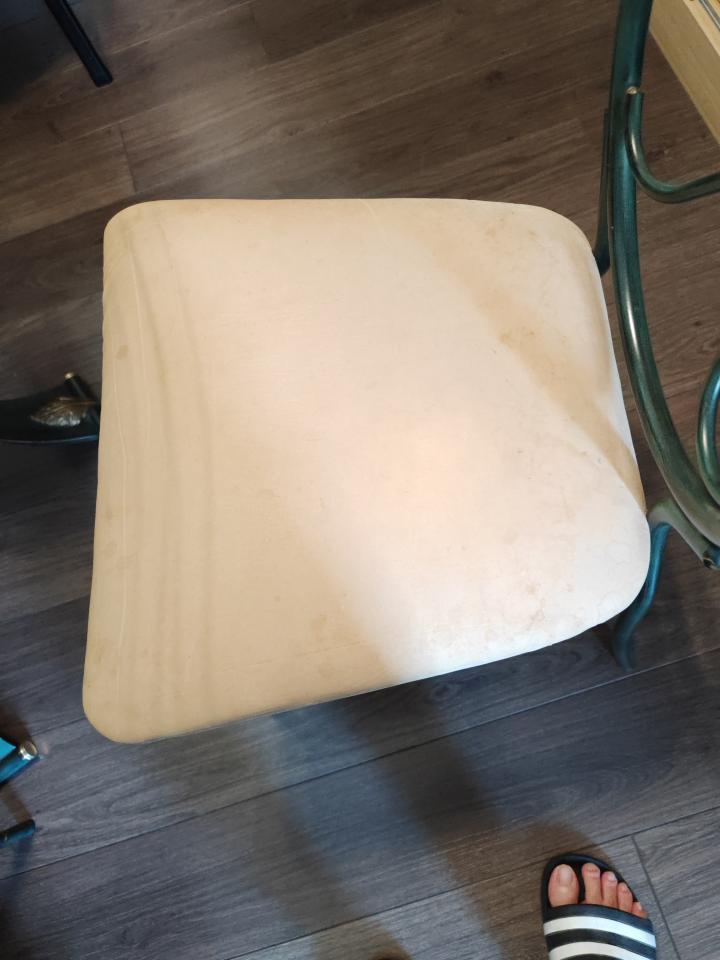 傢俬維修工作照片
